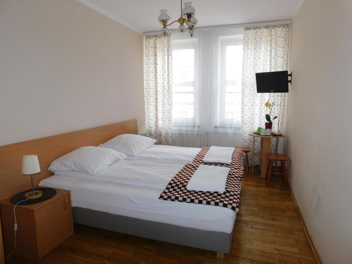 Pokoje Goscinne Korona Cracovia Exterior foto
